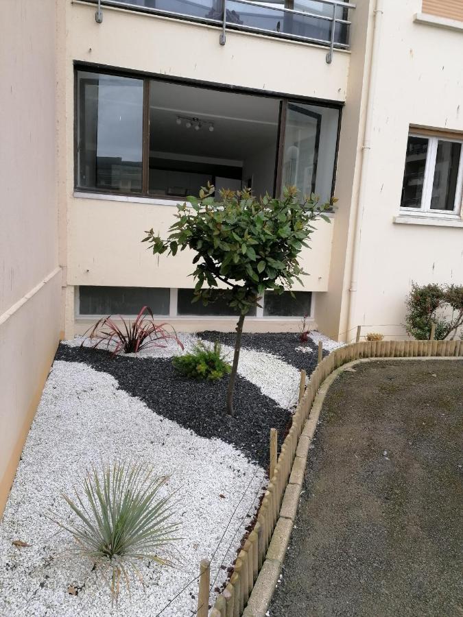 Les Marines Apartment Courseulles-sur-Mer Exterior photo